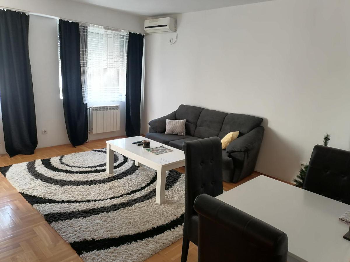 Centar S Nis Exterior foto