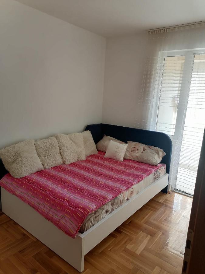 Centar S Nis Exterior foto